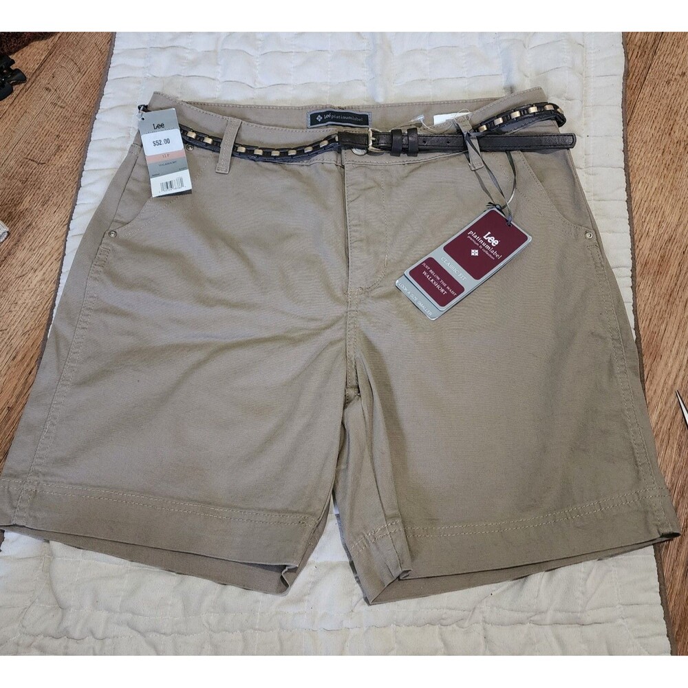 New Lee Platinum Label Women's Walk Short Beige Size 12 P Medium